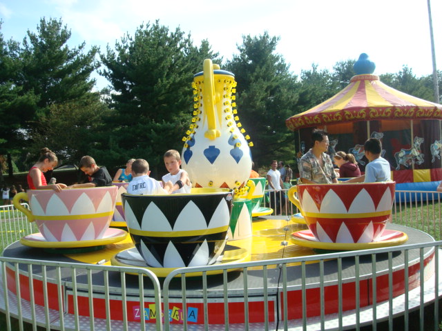 Mini Tea Cups | Mechanical Ride Rentals